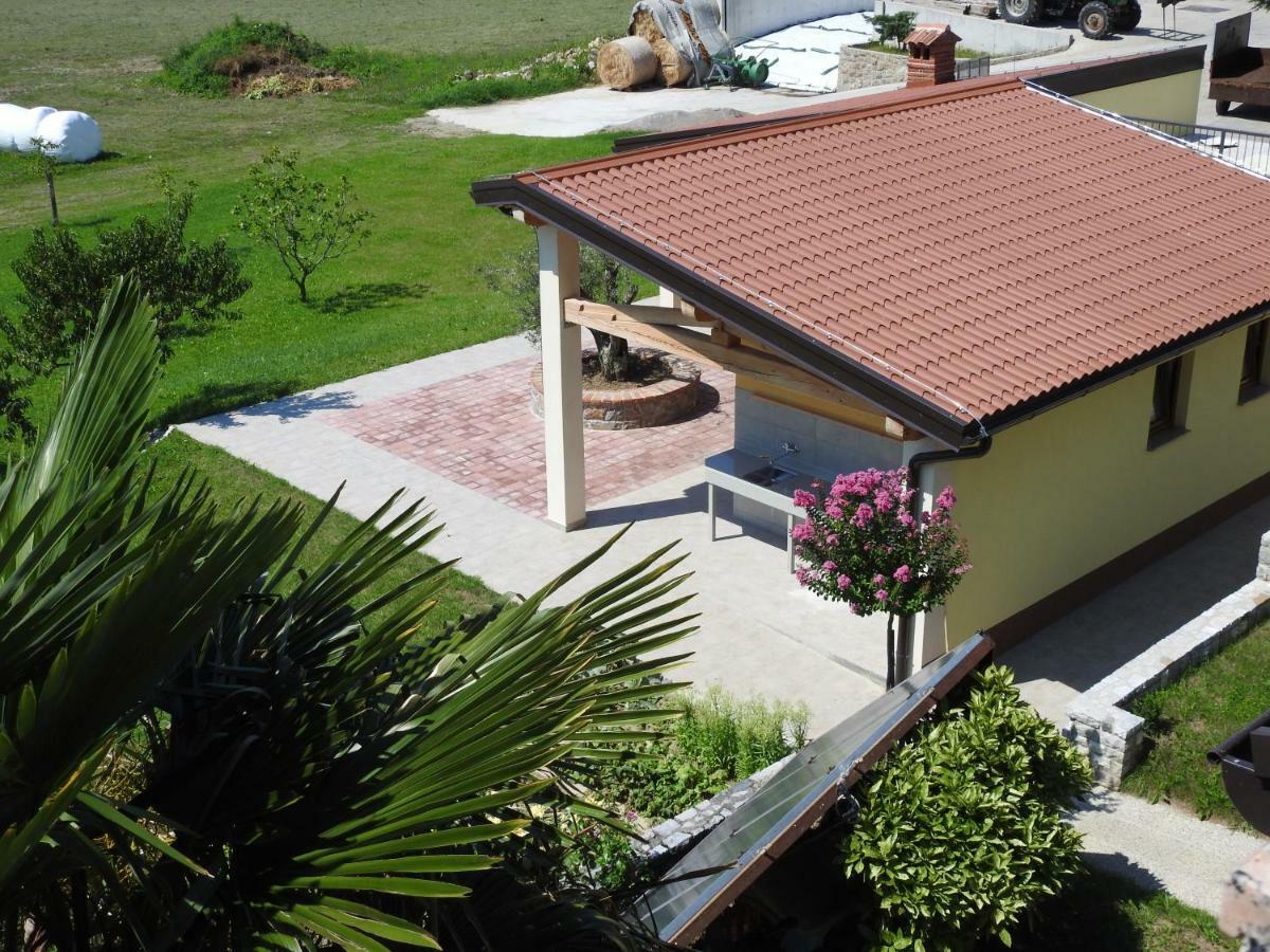 Apartmán Turisticna Kmetija Pri Rebkovih Ajdovščina Exteriér fotografie
